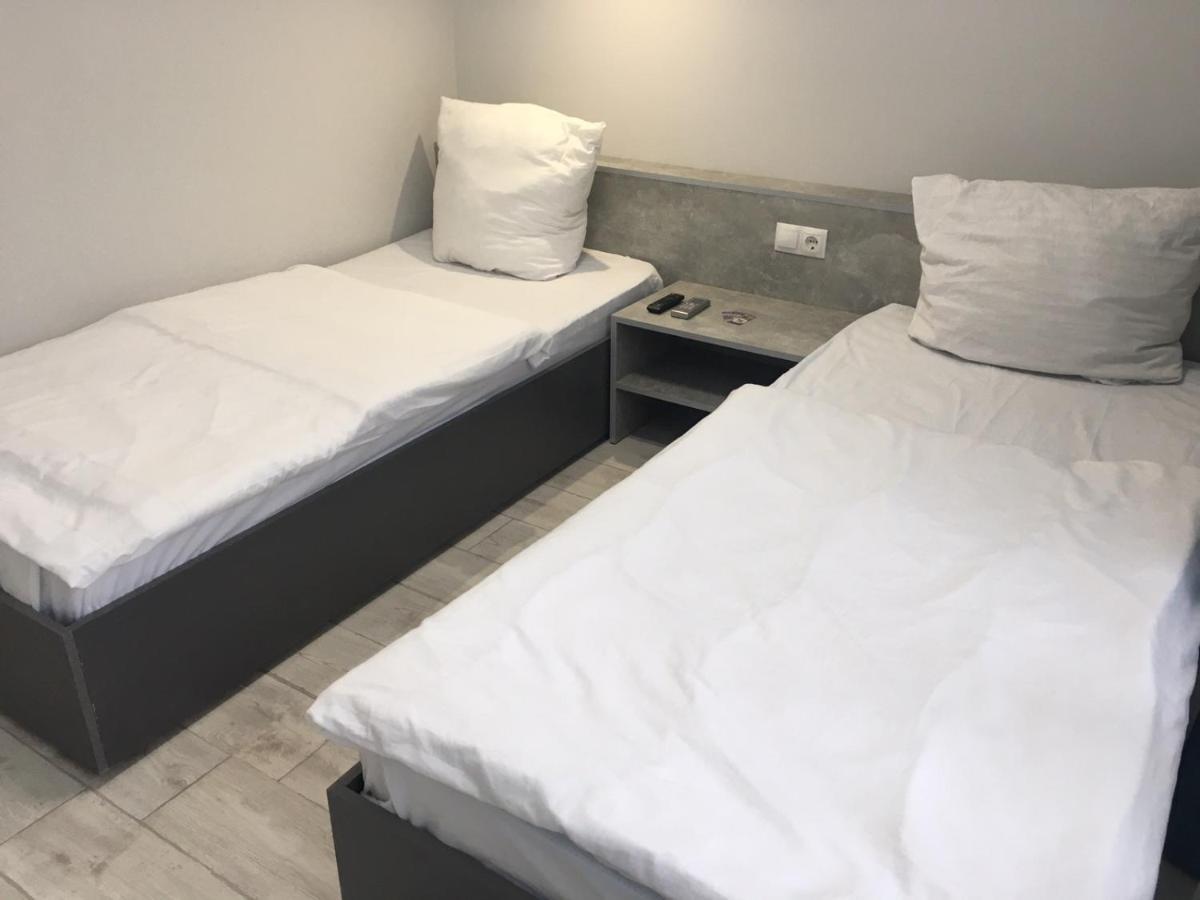 Welcome Apartments В Центре Użhorod Zewnętrze zdjęcie