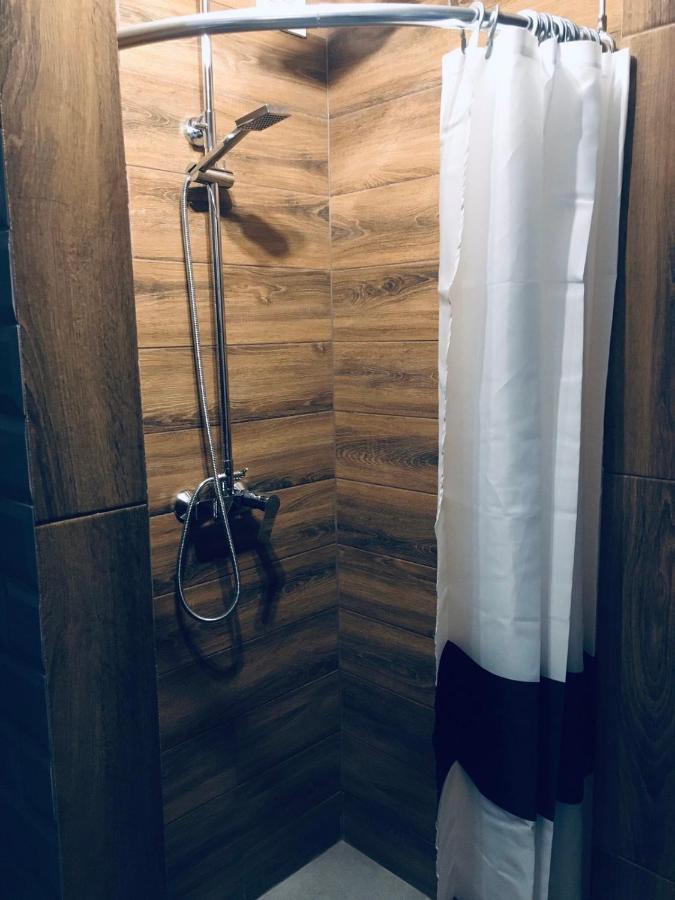 Welcome Apartments В Центре Użhorod Zewnętrze zdjęcie
